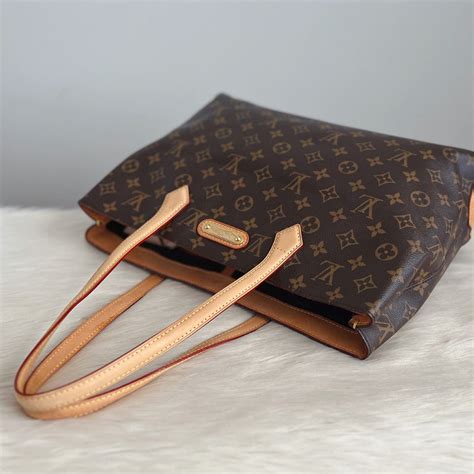 wilshire mm louis vuitton|LOUIS VUITTON Monogram Wilshire MM 861000 .